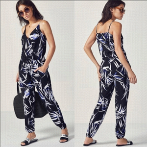 Fabletics Elaine Jumpsuit La Palma Print, size Xs